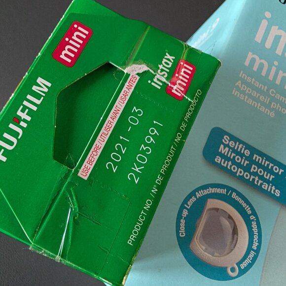 Fujifilm Instax Mini 9 Instant Camera - Ice Blue - With 2 packs film exp 2021 - Picture 9 of 9